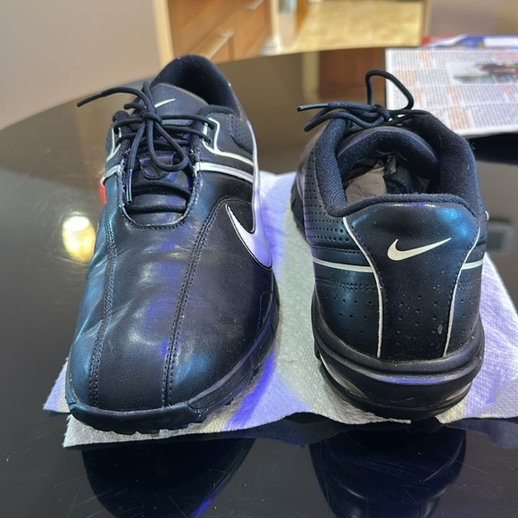 Golf shoes Nike Men's Black Athletic Golf Shoes size10 pre-owned - Picture 1 of 9
